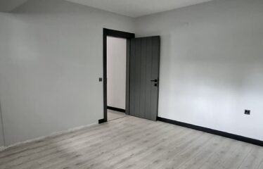 Beyköy Sitesi’nde Bahçeli Lüks 2+1 Kiralık Daire (120m²)