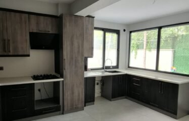 Beyköy Sitesi’nde Bahçeli Lüks 2+1 Kiralık Daire (120m²)